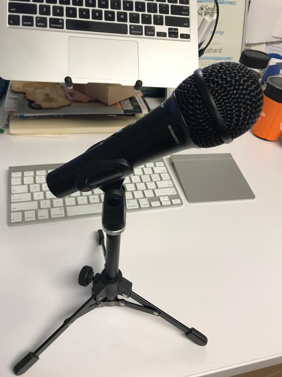 SeviceRocket Customer Education Blog Desktop Microphone Stand Poor Audio Quality